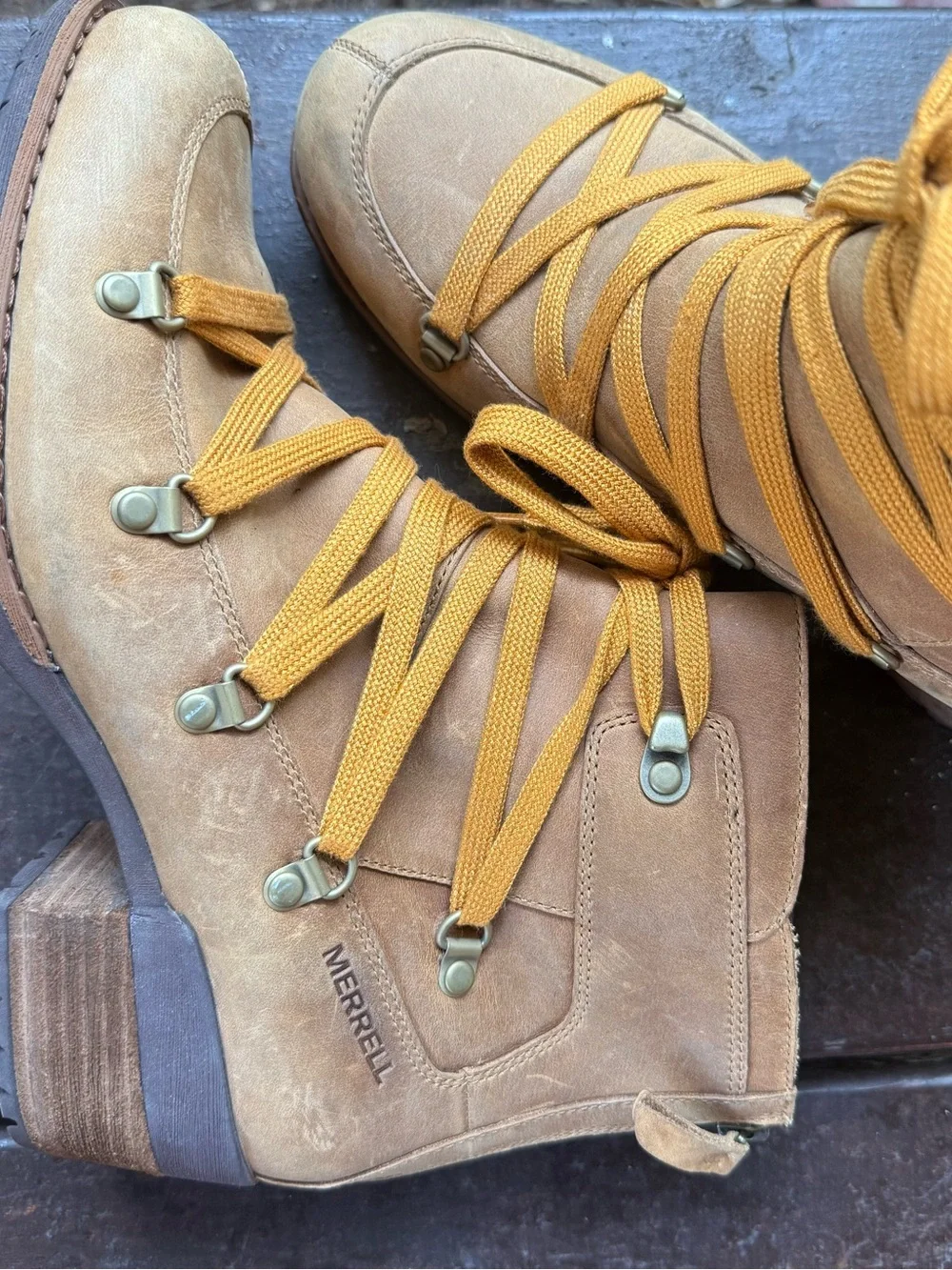 Merrell Women’s Tan Leather Outdoor Lace-Up Boots